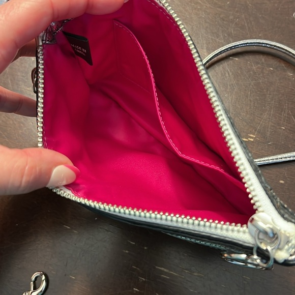 Coach Poppy Floral Graffiti wristlet - Picture 5 of 5